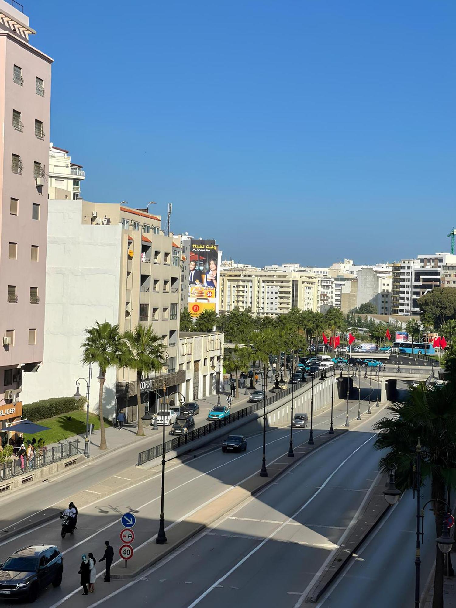 Appartement Acacia 2 Chambres Au Centre Ville Tanger Ngoại thất bức ảnh