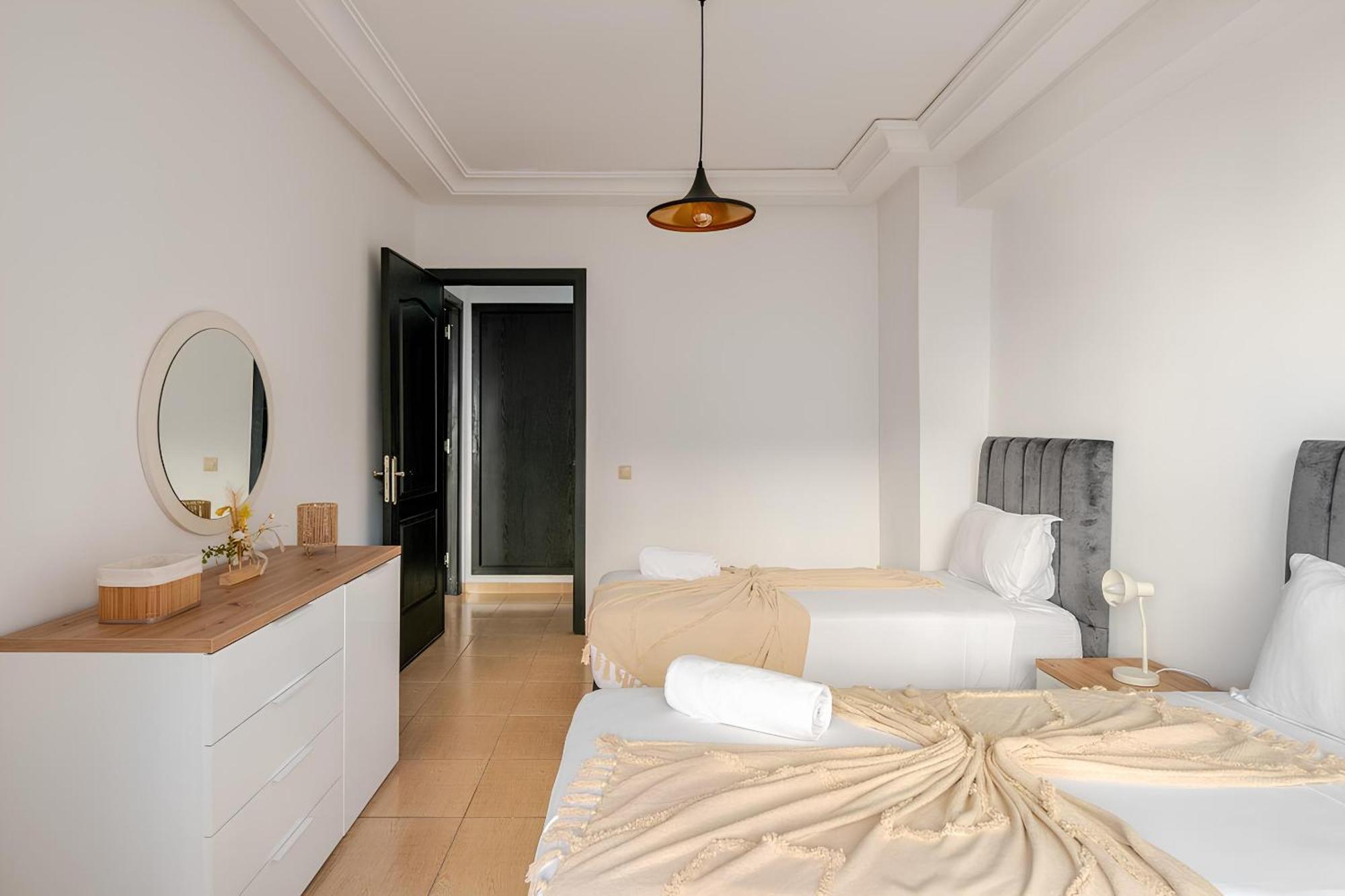 Appartement Acacia 2 Chambres Au Centre Ville Tanger Ngoại thất bức ảnh