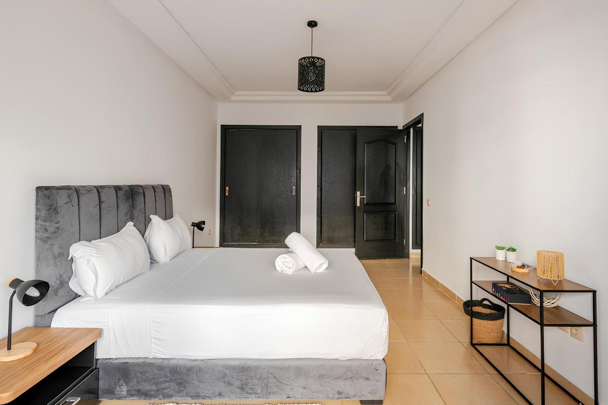 Appartement Acacia 2 Chambres Au Centre Ville Tanger Ngoại thất bức ảnh